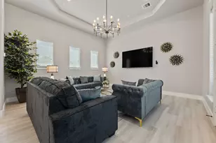 8521 Brandon St, Houston, TX 77051 - Photo 6