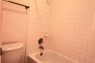 10555 Turtlewood Ct, Houston, TX 77072 - Photo 16