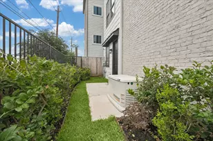 2205 Dennis St, Houston, TX 77004 - Photo 36
