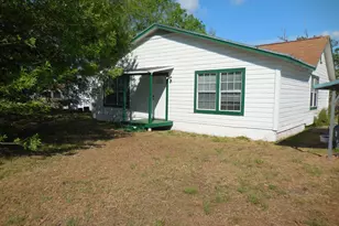 628 Austin St W, Matagorda, TX 77457 - Photo 1