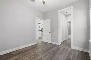 4704 Hershe St, Houston, TX 77020 - Photo 18