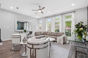 4704 Hershe St, Houston, TX 77020 - Photo 8
