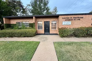 500 Morton St, Richmond, TX 77469 - Photo 2