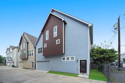 724 Link Road, Houston, TX 77009 - Photo 1