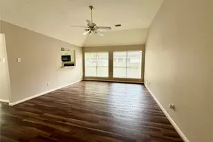 4006 Hunnington Dr, Conroe, TX 77303 - Photo 8