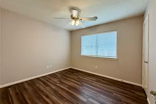 4006 Hunnington Dr, Conroe, TX 77303 - Photo 22