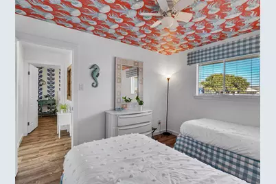 13618 Pirates Beach Boulevard, Galveston, TX 77554 - Photo 20