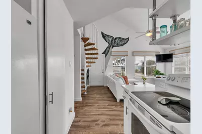 13618 Pirates Beach Boulevard, Galveston, TX 77554 - Photo 18