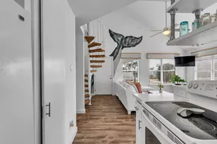 13618 Pirates Beach Blvd, Galveston, TX 77554 - Photo 18