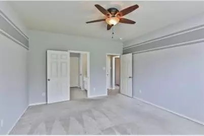 13002 Misty Bay Ln, Pearland, TX 77584 - Photo 10