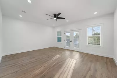 4208 Castor Street #A, Houston, TX 77022 - Photo 6