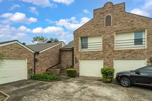 16212 Seahorse Dr, Houston, TX 77062 - Photo 2