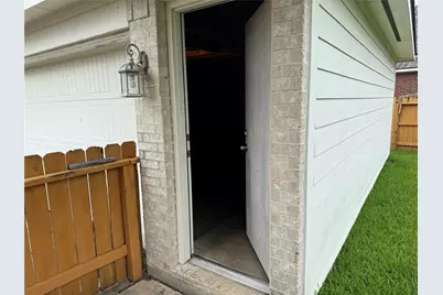 12501 Pepper Creek Ln, Pearland, TX 77584 - Photo 8