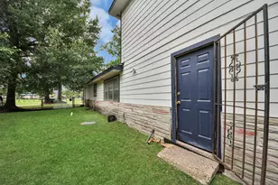 7450 Lakewood Dr, Houston, TX 77016 - Photo 24