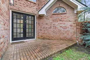 23 Cedar Chase Pl, The Woodlands, TX 77381 - Photo 4