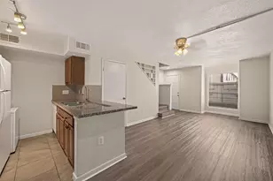 2110 Wilcrest Dr, Houston, TX 77042 - Photo 12