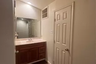 2110 Wilcrest Dr, Houston, TX 77042 - Photo 12