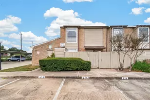 2110 Wilcrest Dr, Houston, TX 77042 - Photo 4