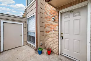 2110 Wilcrest Dr, Houston, TX 77042 - Photo 6