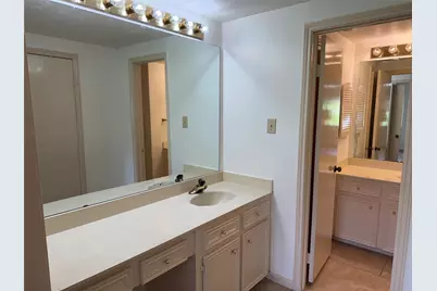 134 April Point Drive S, Conroe, TX 77356 - Photo 6