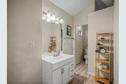 15102 Treaty Oaks Street, Houston, TX 77053 - Photo 22