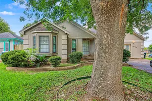 15102 Treaty Oaks St, Houston, TX 77053 - Photo 1