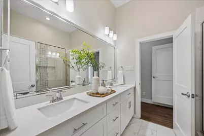 702 W 41st Street, Houston, TX 77018 - Photo 24