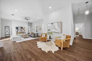 702 W 41st St, Houston, TX 77018 - Photo 14