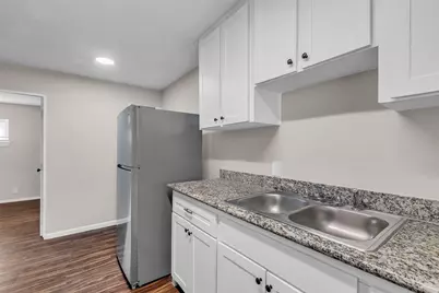 4706 Yellowstone Boulevard #8, Houston, TX 77021 - Photo 2