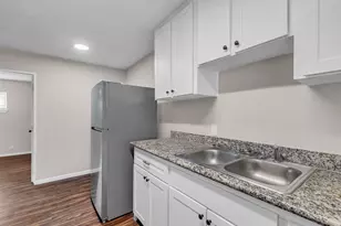 4706 Yellowstone Blvd, Houston, TX 77021 - Photo 2