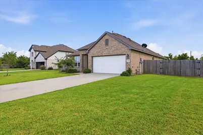 11210 Youngquist Drive, Mont Belvieu, TX 77535 - Photo 38