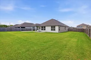 11210 Youngquist Dr, Mont Belvieu, TX 77535 - Photo 32