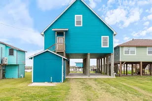 1390 County Rd 201, Sargent, TX 77414 - Photo 38