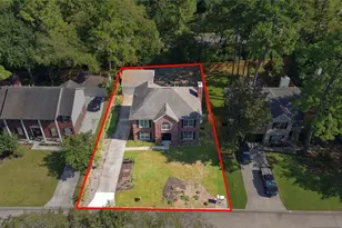 309 E Golden Arrow Cir, The Woodlands, TX 77381 - Photo 2