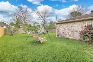 17003 Blairwood Dr, Houston, TX 77049 - Photo 26