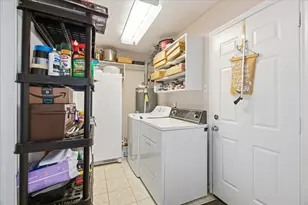 17003 Blairwood Dr, Houston, TX 77049 - Photo 24