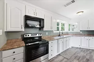 985 Hwy 12 E, Orange, TX 77632 - Photo 8