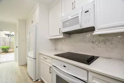 6114 Kirby Drive, Houston, TX 77005 - Photo 18