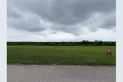 1150 Lagoon Drive, Crystal Beach, TX 77650 - Photo 2