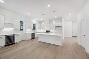 1321 Alexander St, Houston, TX 77008 - Photo 6