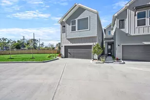 8103 Esther Acres, Houston, TX 77088 - Photo 2