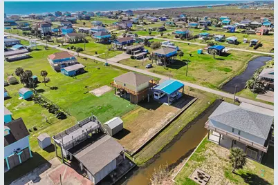 938 S Sage Road, Crystal Beach, TX 77650 - Photo 32