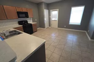 2429 Abbot Brk Dr, Rosharon, TX 77583 - Photo 4