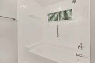 28 Windfellow Pl, The Woodlands, TX 77381 - Photo 18