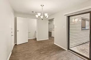 28 Windfellow Pl, The Woodlands, TX 77381 - Photo 8