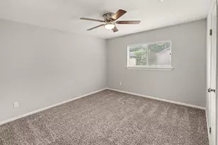 28 Windfellow Pl, The Woodlands, TX 77381 - Photo 16