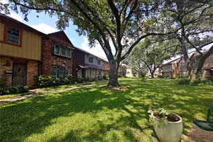 2252 Shadowdale Dr, Houston, TX 77043 - Photo 4