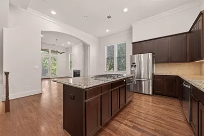 3217 Maxroy Street, Houston, TX 77008 - Photo 12