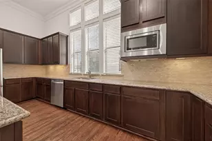 3217 Maxroy St, Houston, TX 77008 - Photo 4