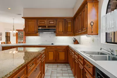 7815 Wilton Park Drive, Spring, TX 77379 - Photo 16